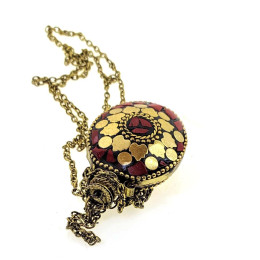 Bronze fragrance with coral inserts (5.5x4.5x2 cm)