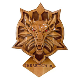 Панно "The Witcher" (Ведьмак), резное (38х28,5х2,4см) массив дерева,покрыто патиной,эмалями и лаком.