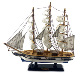 Модель вітрильника на підставці (400х330х60 мм)B