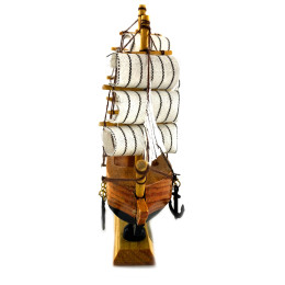 Модель вітрильника на підставці (140х150 мм)