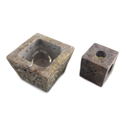Candlestick-stand for incense made of soapstone, square (5.6x5.6x4 cm)