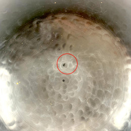 УЦЕНКА: Чаша поющая кованая черная (10.1х9.2х6 см)