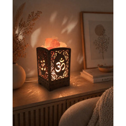 Соляная лампа из гималайской соли "Сияющий ОМ"  (21х10,8х10,8 cм)