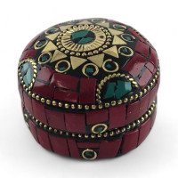 Шкатулка металлическая с кораллами и бирюзой ( h-3,2; d-4,7 см)