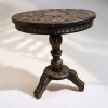 Carved table made of mango wood (46.5 x 44.5 x 6.5 cm)