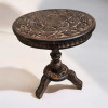 Carved table made of mango wood (46.5 x 44.5 x 6.5 cm)