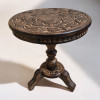 Carved table made of mango wood (46.5 x 44.5 x 6.5 cm)