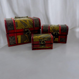 Set of 3 chests (12.9x17.7x13.2 cm 8.8x13.9x9.3 cm 6.4x9.9x6.8 cm)