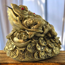 Feng Shui Toad for Wealth Attraction with Coin (9.1x11.5x9.6 cm)