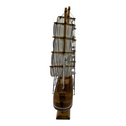 Model of a sailboat on a stand (31x31.5x5.5 cm)