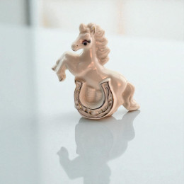 Horse with a horseshoe (set of porcelain mini-figurines, 8 pcs) (7 × 7.5 × 3 cm)