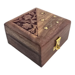 Шкатулка из палисандра резная (5,7х10,2х10,3 см)