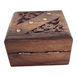 Шкатулка из палисандра резная  (5,7х10,2х10,3 см)