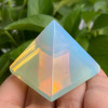 Пирамида из лунного камня  (4х4 см)