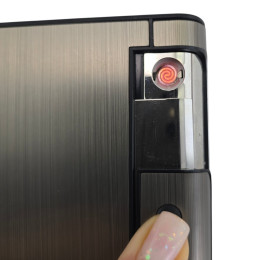 Портсигар с зажигалкой USB (10,6х9,6х2 см)